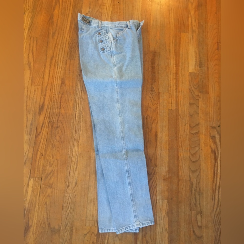 Womens high rise Rockies jeans.